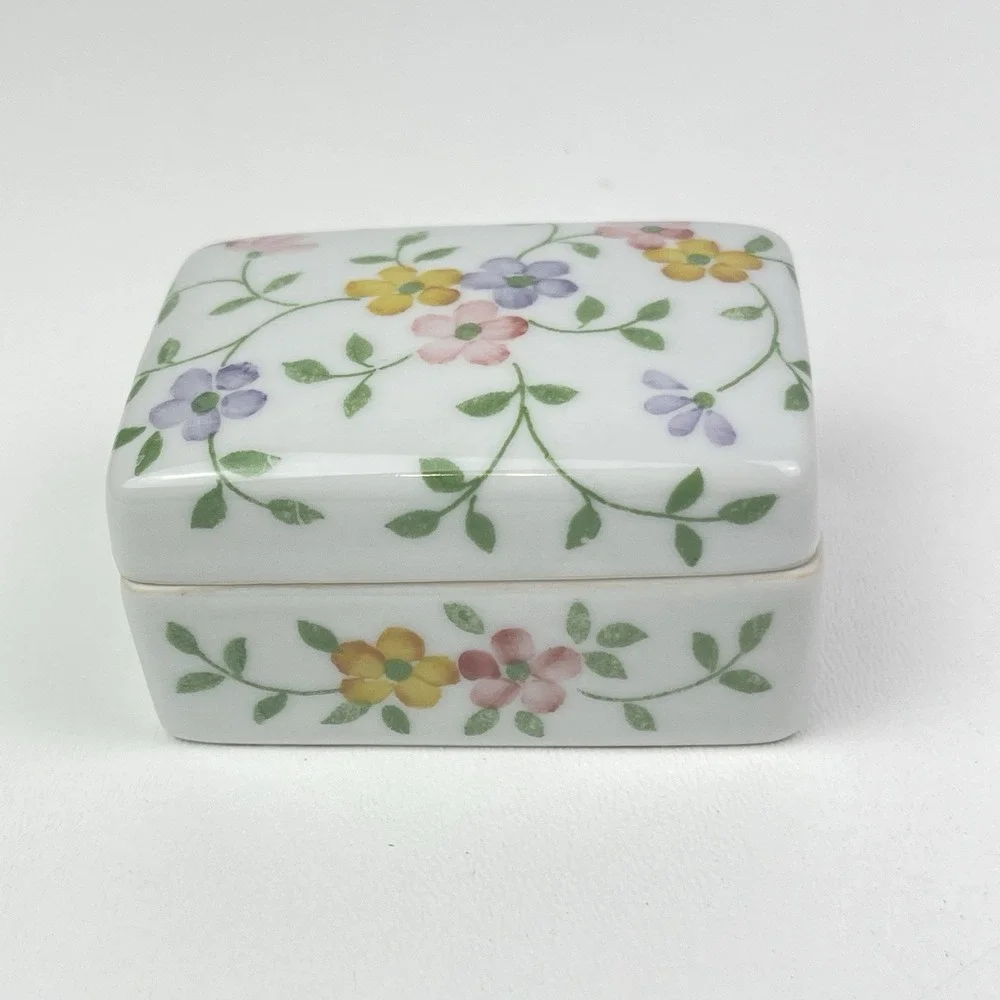 Andrea By Sadek Porcelain Floral Lidded Trinket Box Made In Japan